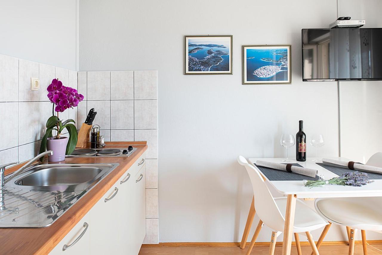 Jimy Apartments Шибеник Екстер'єр фото