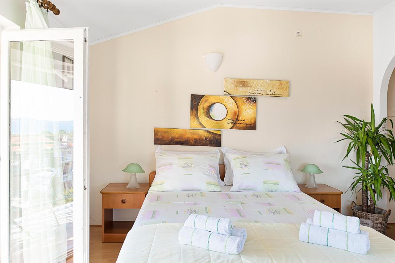 Jimy Apartments Шибеник Екстер'єр фото